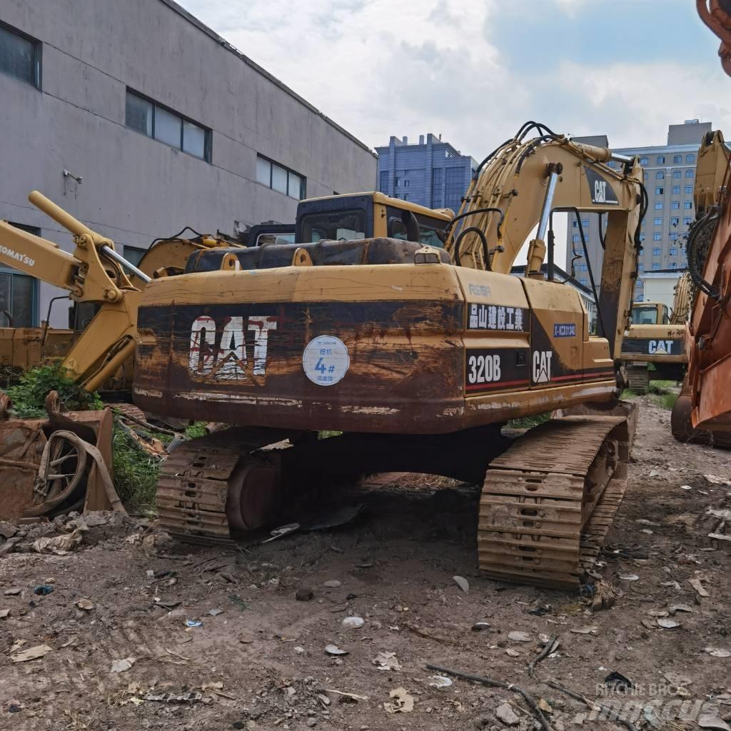 CAT 320 B L Gravemaskiner på larvebånd