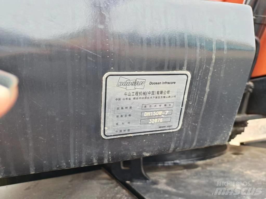 Doosan 150 W Gravemaskiner på hjul
