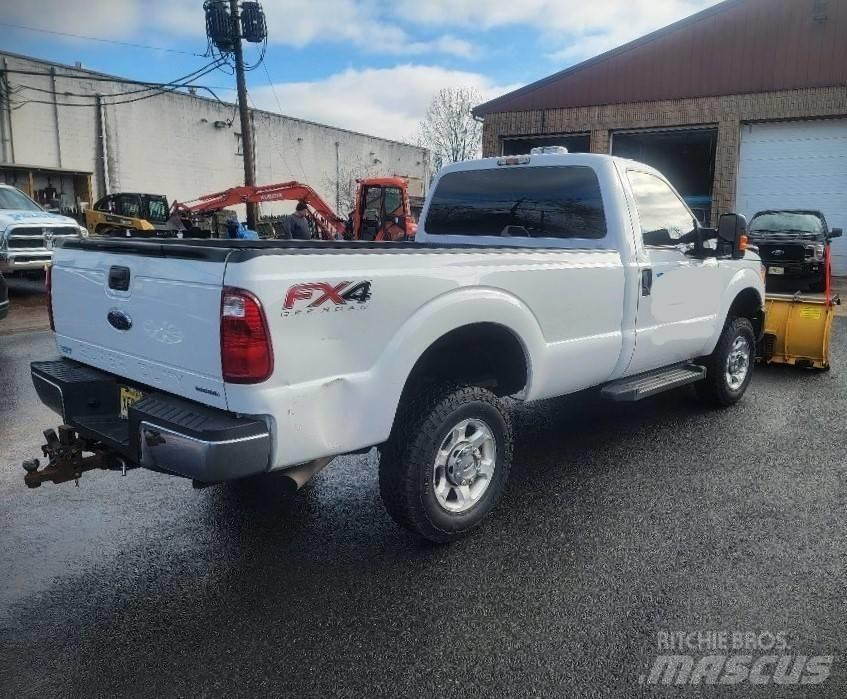Ford F 250 FX4 Sneskovle og -plove