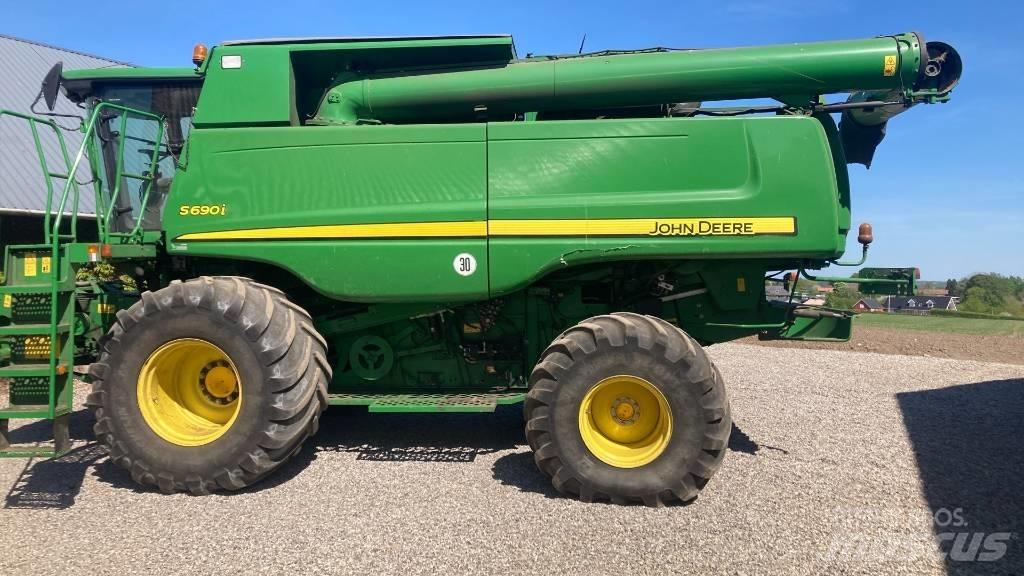 John Deere S690I Mejetærskere