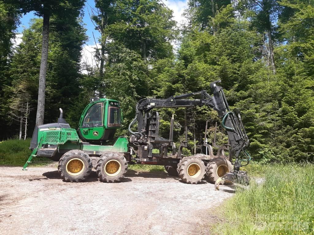 John Deere 1110G Udkørselsmaskiner