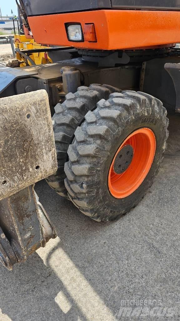 Fiat-Kobelco E215W Gravemaskiner på hjul