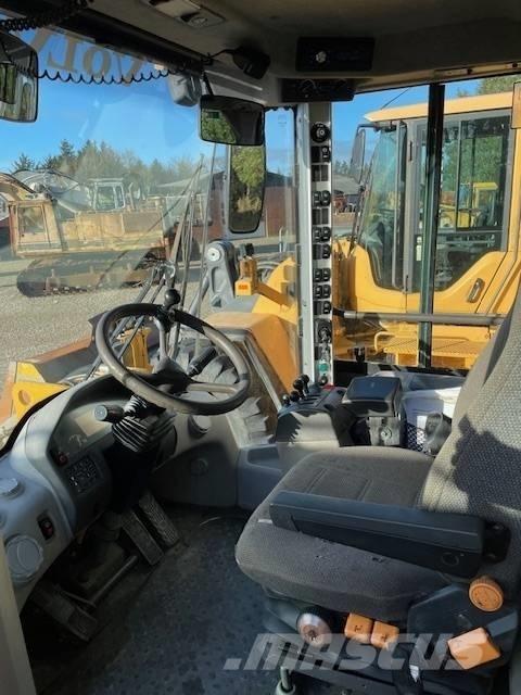 Volvo L120F Læssemaskiner på hjul