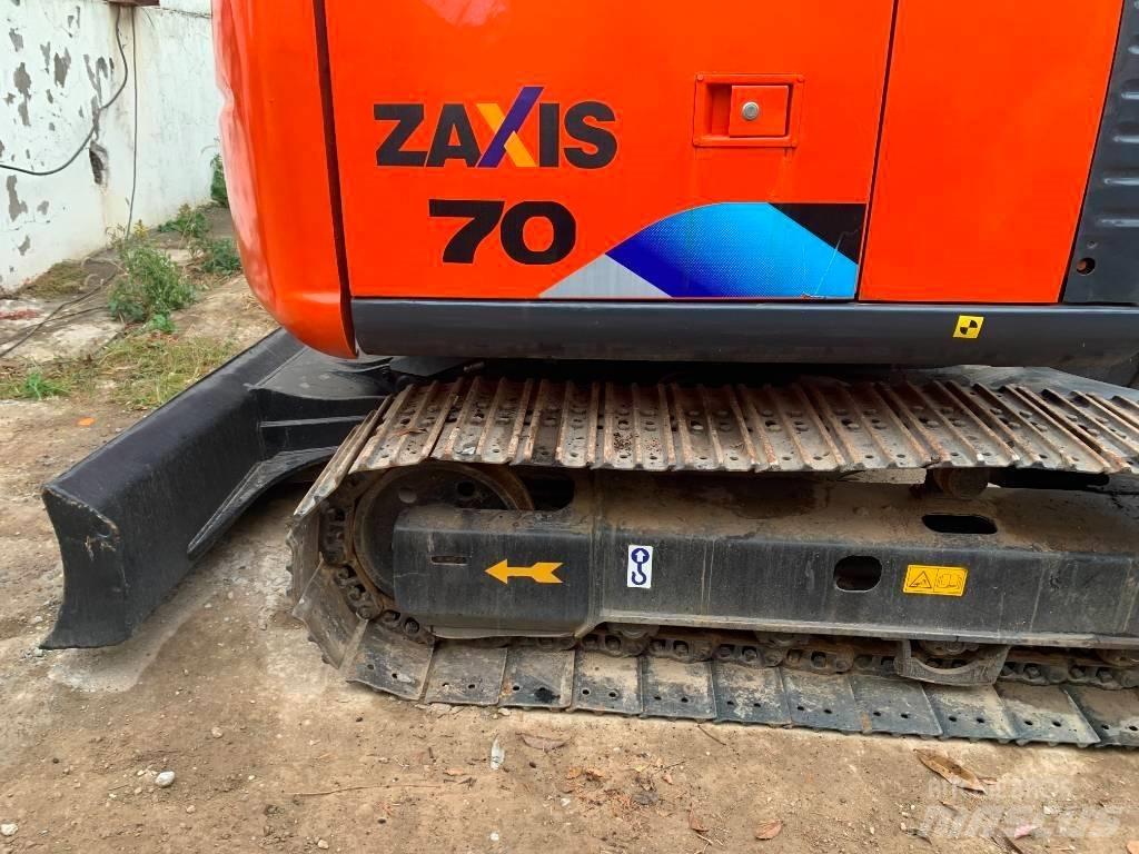 Hitachi Zaxis 70 Gravemaskiner på larvebånd
