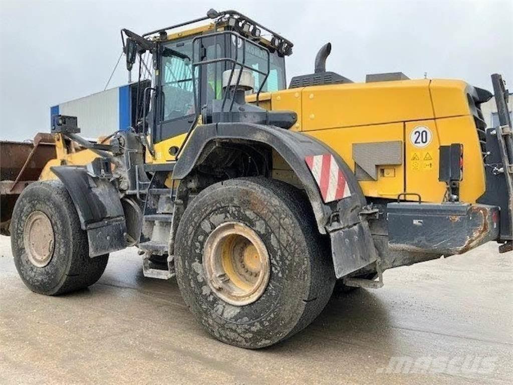 Komatsu WA 380--8E0 Læssemaskiner på hjul