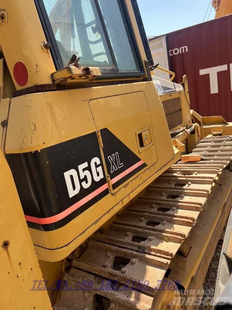 CAT D5G Bulldozer på larvebånd