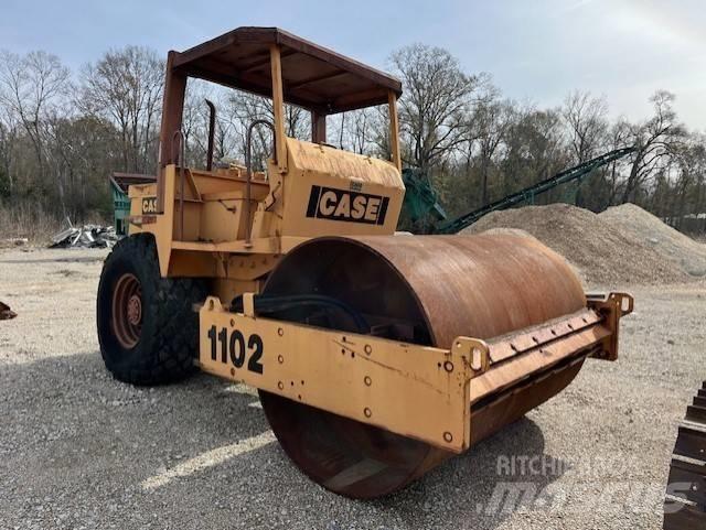 CASE 1102 Kombi tromle