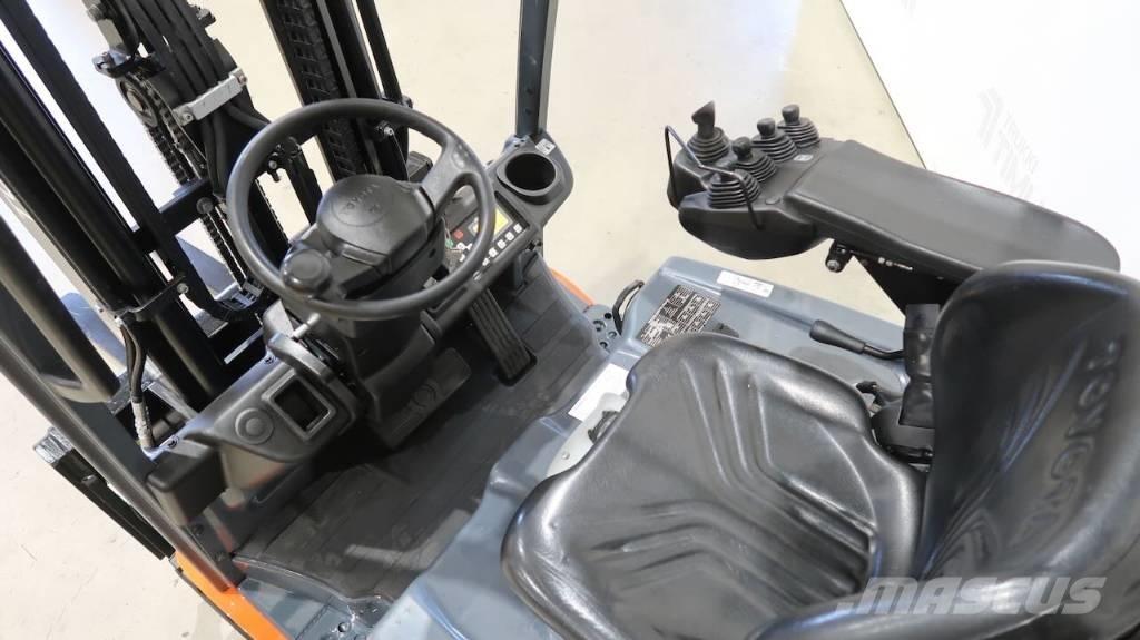 Toyota 8FBE16T El gaffeltrucks