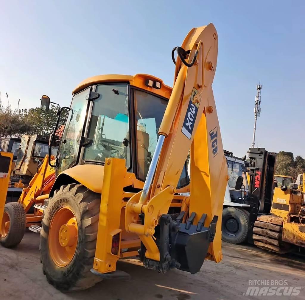JCB 3 CX Rendegravere