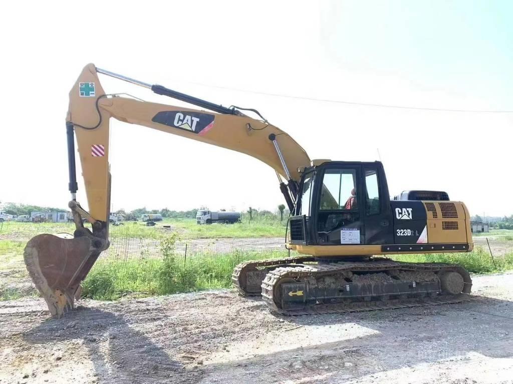 CAT CAT323D Gravemaskiner på larvebånd