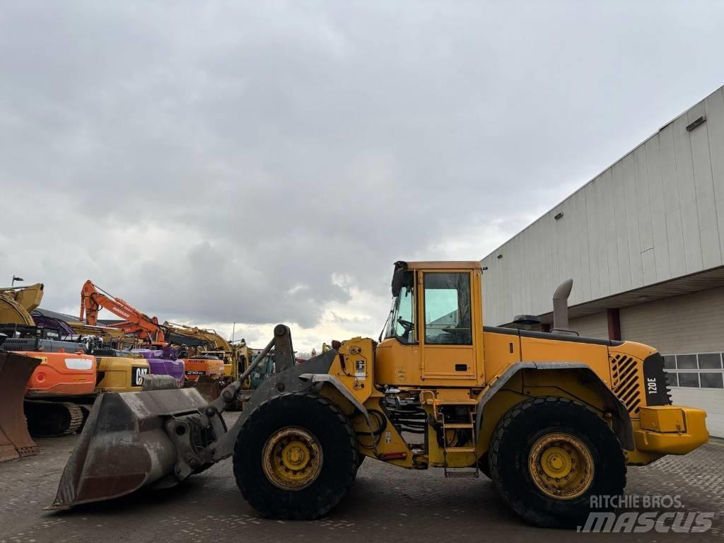 Volvo L 120 E Læssemaskiner på hjul