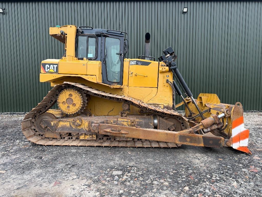 CAT D 6 T LGP Bulldozer på larvebånd