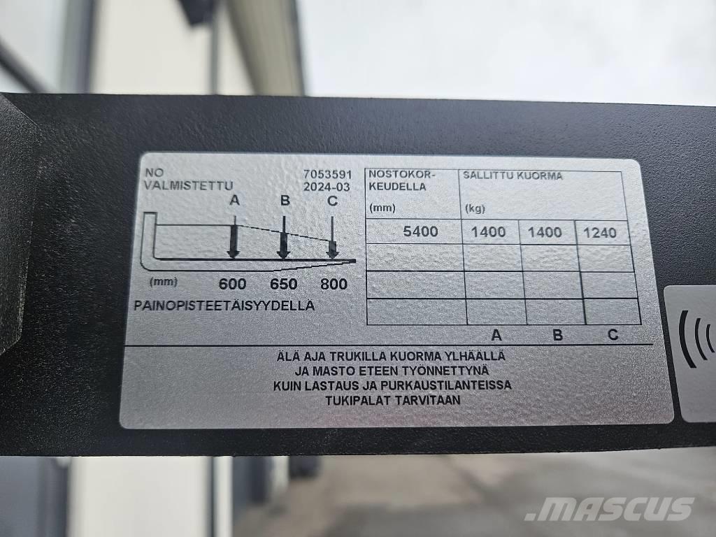 Toyota RRE 140 HE Reachtruck