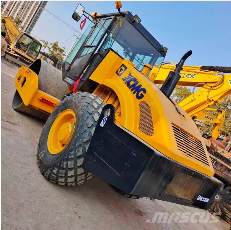 XCMG XS 142 J Enkelt tromle