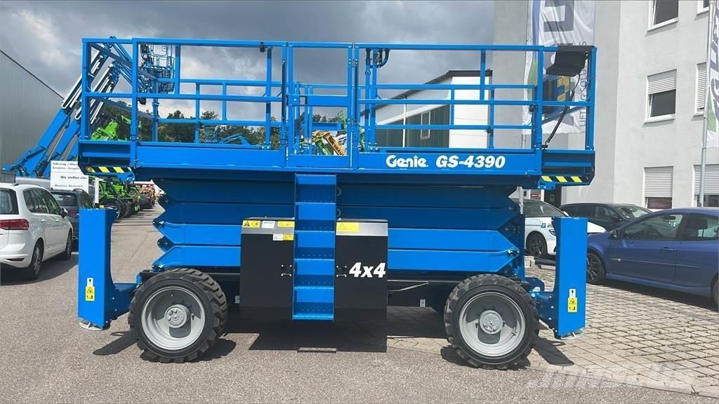 Genie GS-4390RT Saxlifte