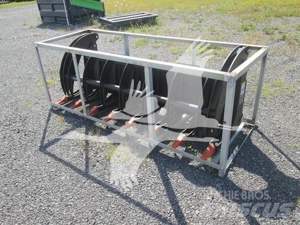  CE SKID STEER Gribere