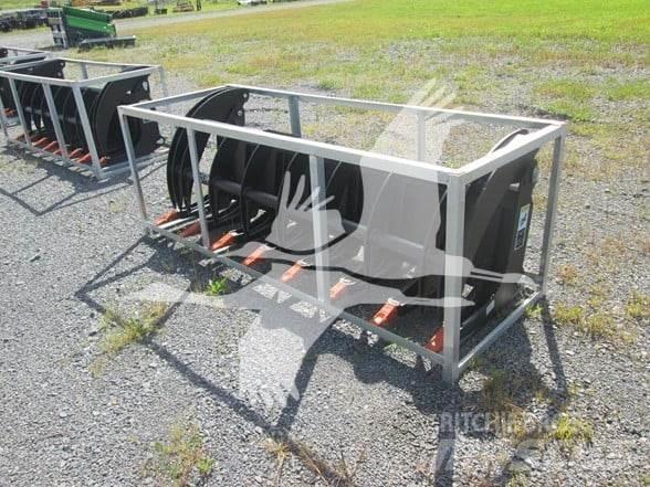  CE SKID STEER Gribere