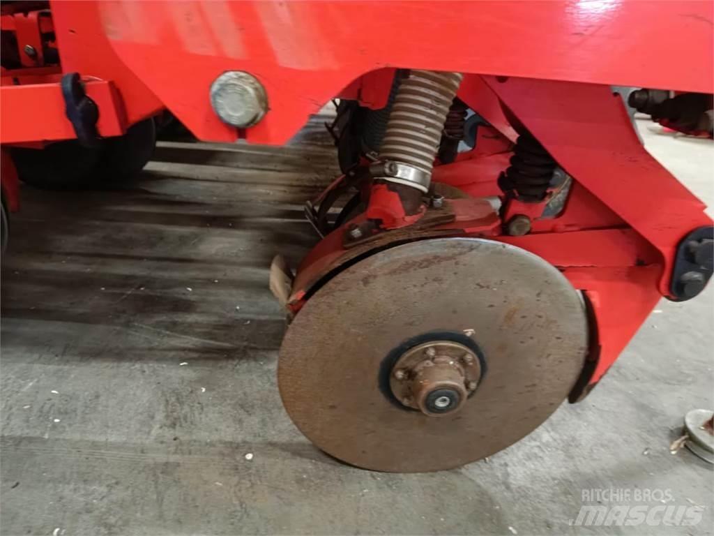 Kuhn Maxima 2TS Enkornssåmaskiner