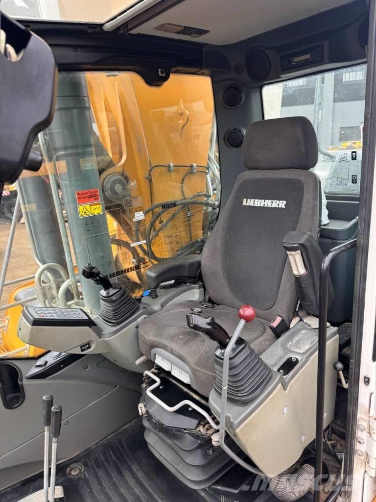 Liebherr R 926 Gravemaskiner på larvebånd