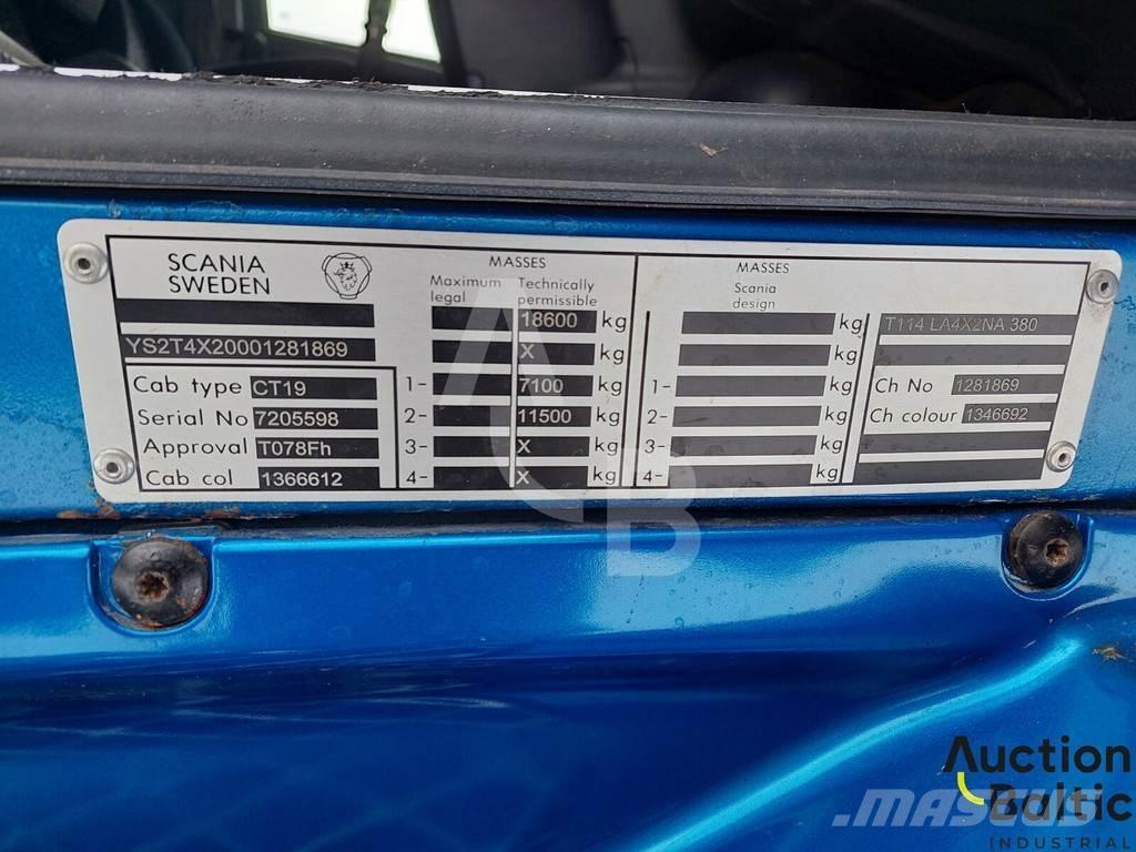 Scania T 114 LA Trækkere
