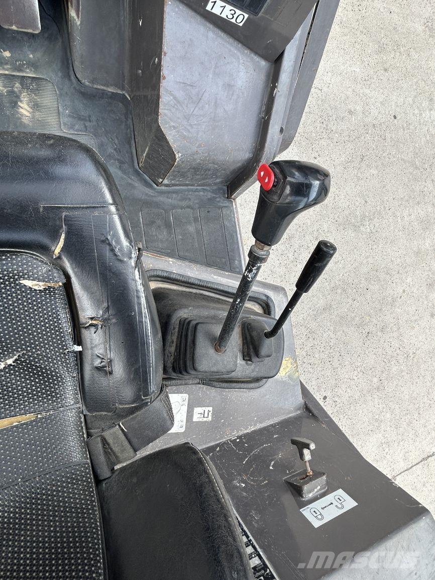 Manitou MH25-4 Terrængående gaffeltruck