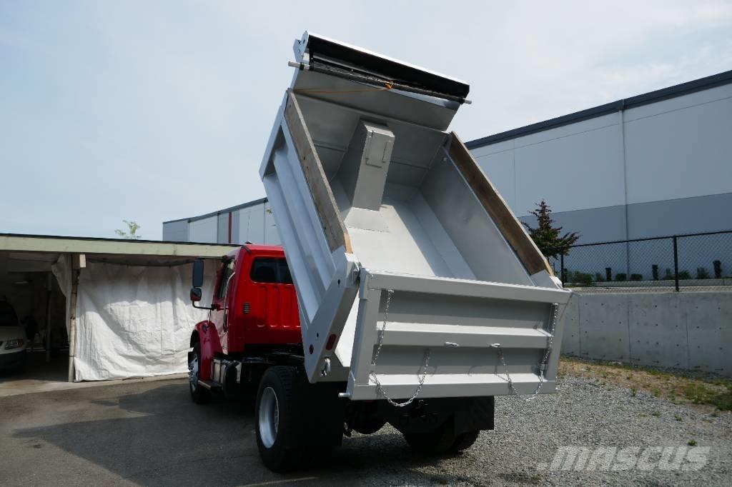 Freightliner M2 Lastbiler med tip