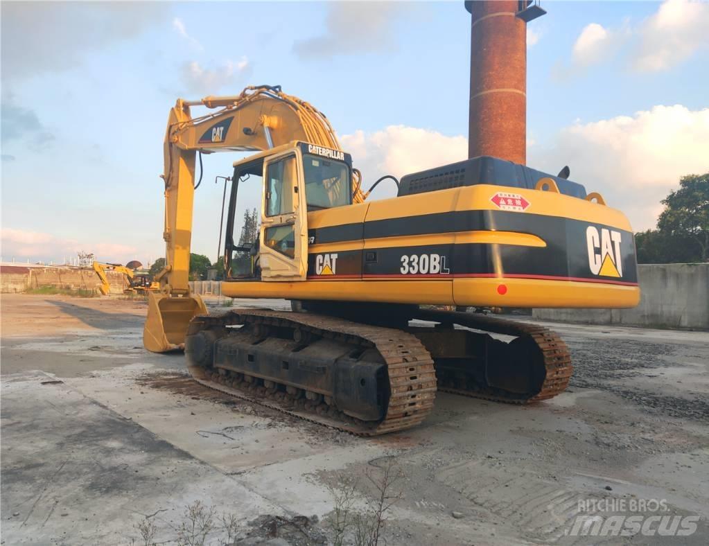 CAT 330B Gravemaskiner på larvebånd