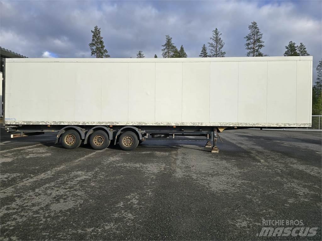 Schmitz SKO 24 Semi-trailer med fast kasse