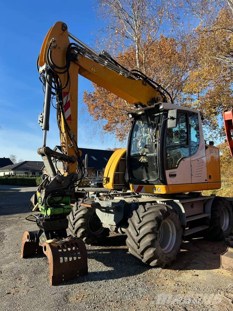 Liebherr 913 compact Gravemaskiner på hjul