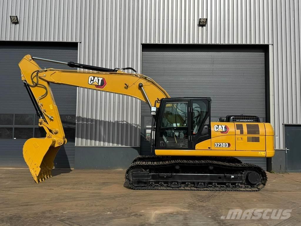 CAT 323D3 Gravemaskiner på larvebånd