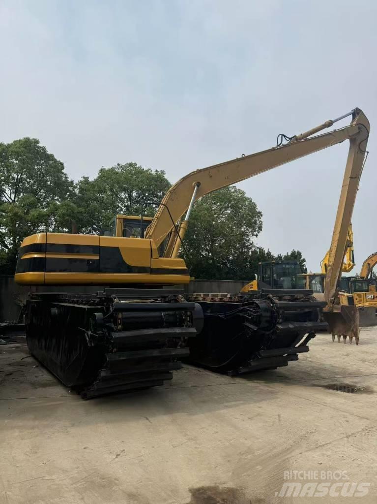 CAT 320B Amfibiegravemaskine