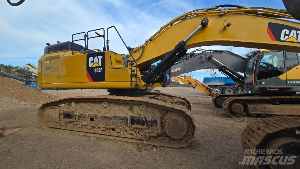 CAT 352 F Gravemaskiner på larvebånd