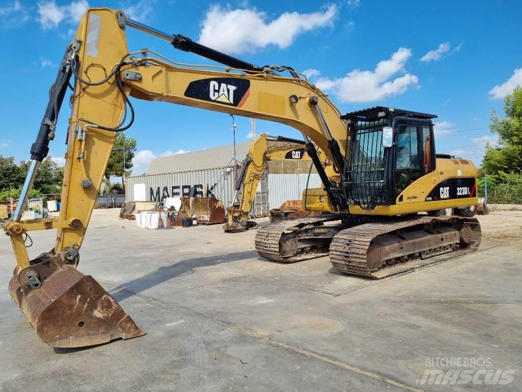 CAT 323 D L Gravemaskiner på larvebånd