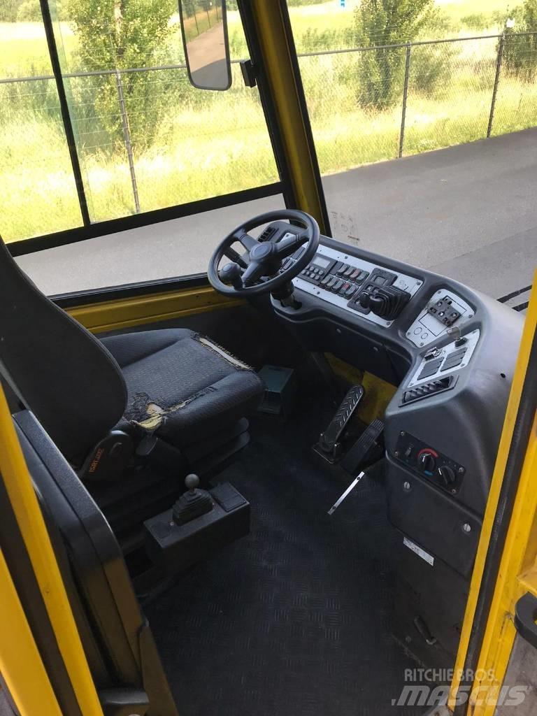 Terberg YT 222 Materialehåndteringsmaskiner - Havn