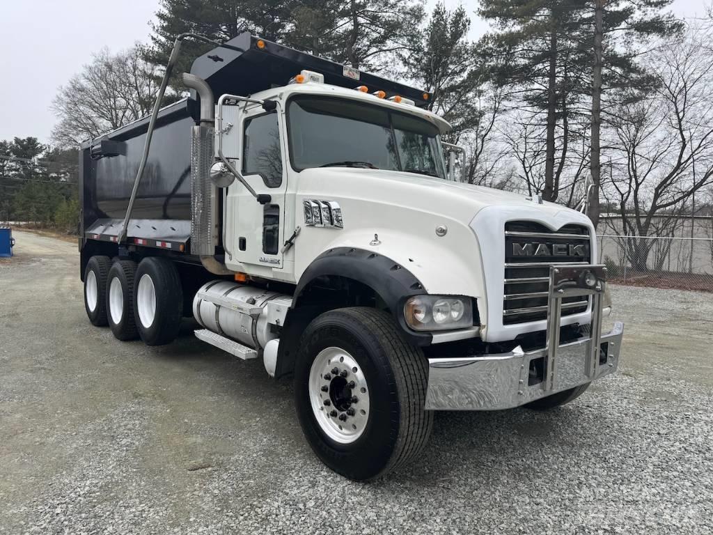 Mack CTP 713 Lastbiler med tip