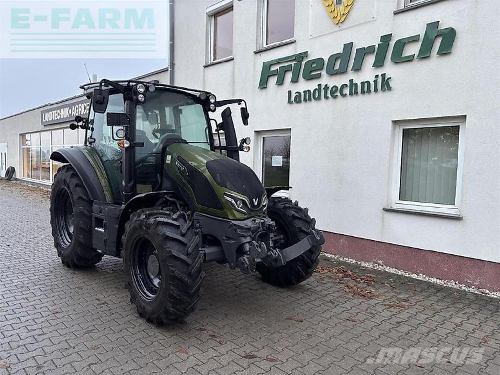 Valtra g135a Traktorer