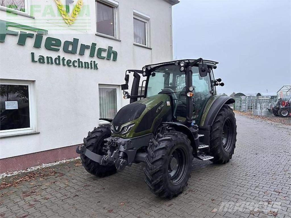 Valtra g135a Traktorer