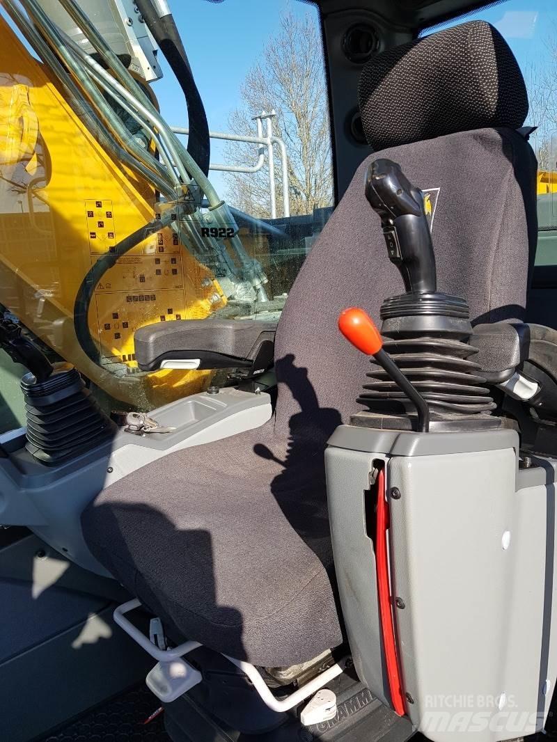 Liebherr R922 Gravemaskiner på larvebånd