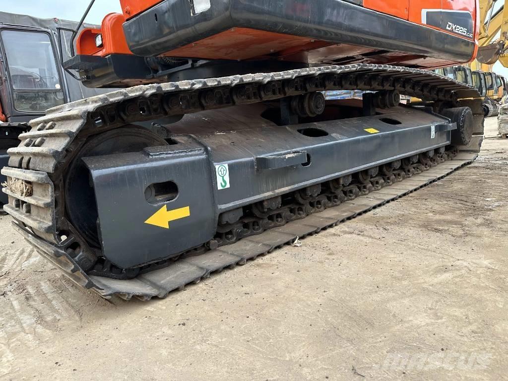 Doosan DX225LC-9C Gravemaskiner på larvebånd