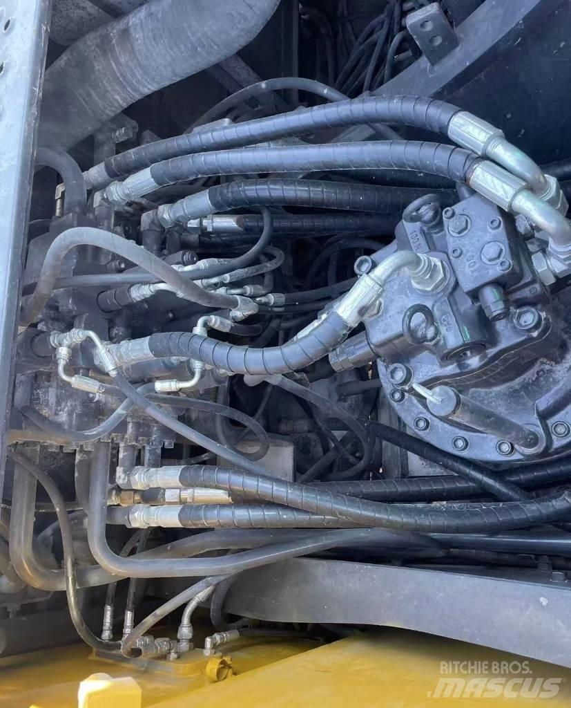 Volvo 240 CLD Gravemaskiner på larvebånd