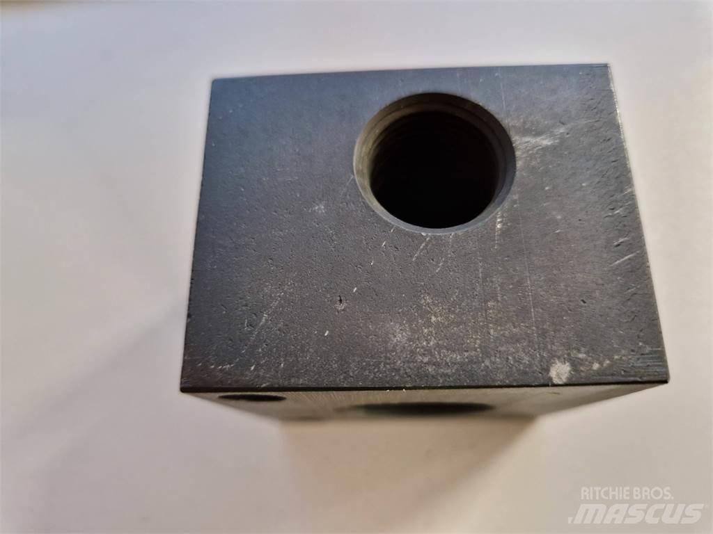 Rottne 037-0101 Chassis og suspension
