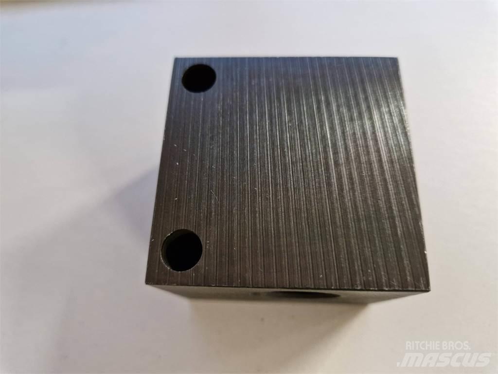 Rottne 037-0101 Chassis og suspension