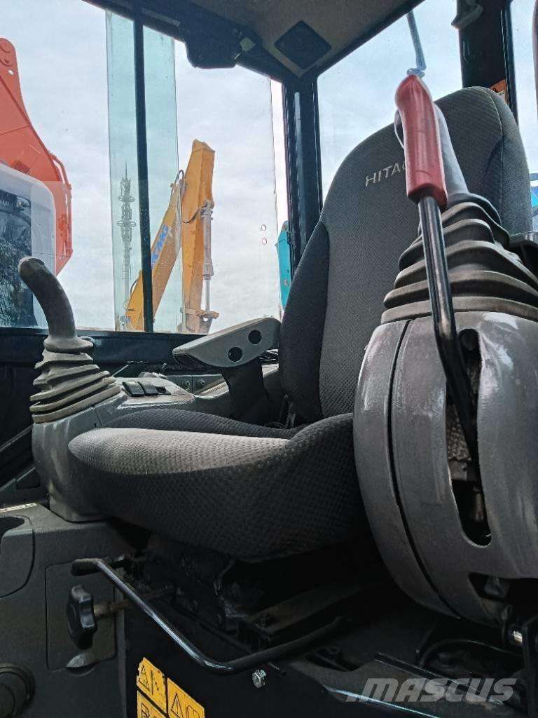 Hitachi ZX 55 Gravemaskiner på larvebånd