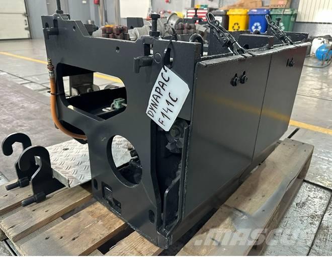 Dynapac F 141 C Asfaltudlæggere