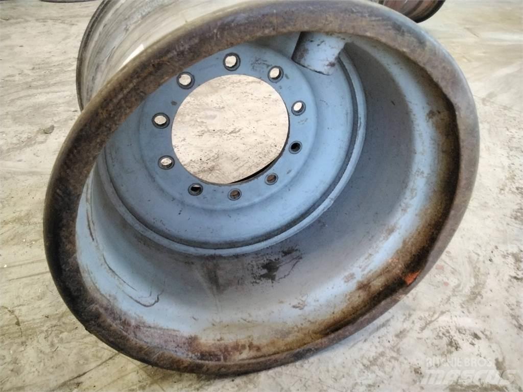 Valmet 860 24x26,5 Dæk, hjul og fælge