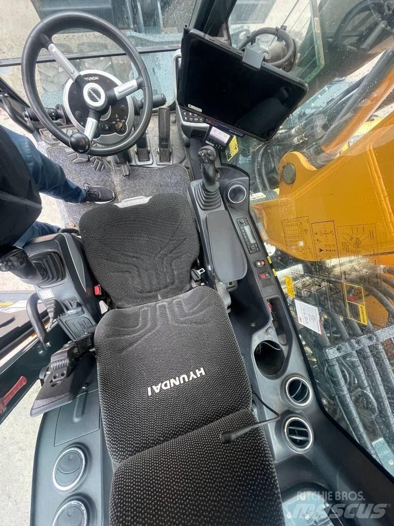 Hyundai HW160 Gravemaskiner på hjul