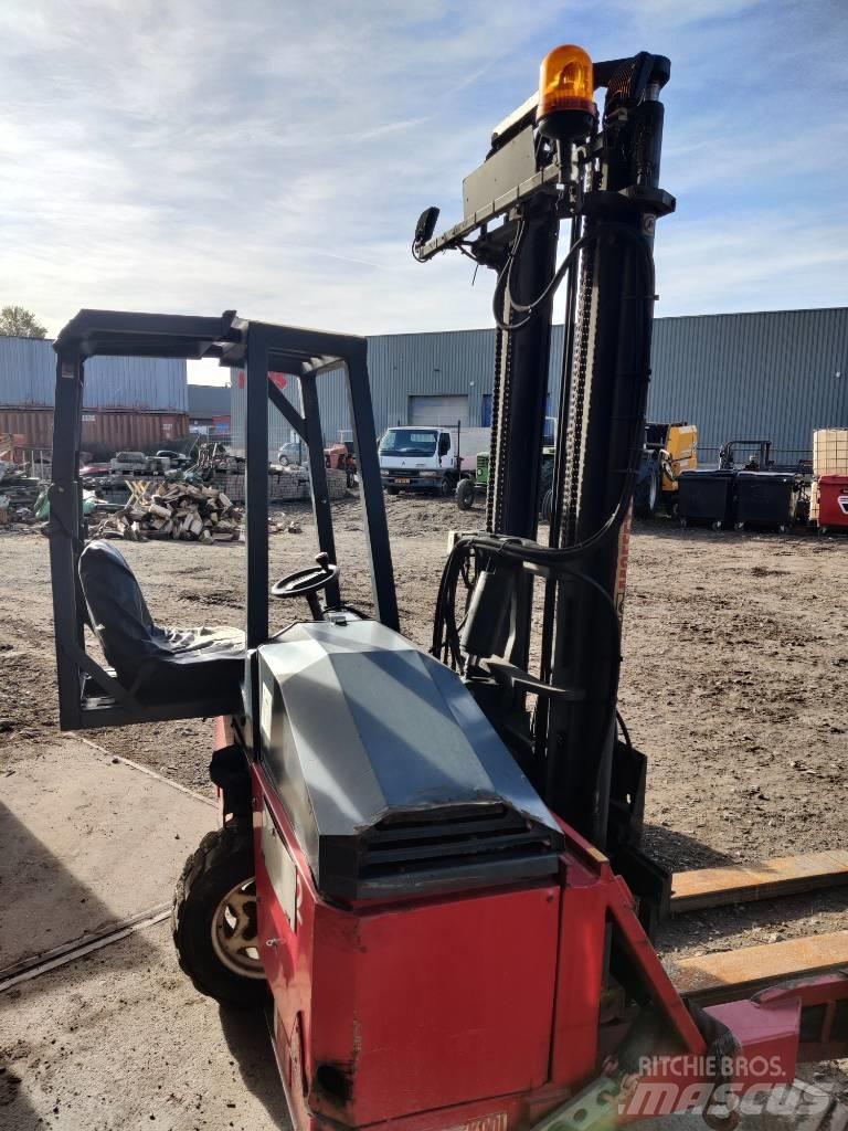 Moffett-kooi M4 Medbringertruck