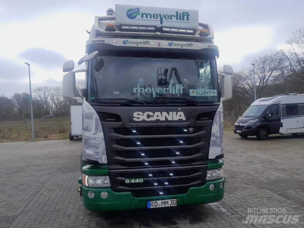 Scania G 440 Flatbed lastbiler med spil