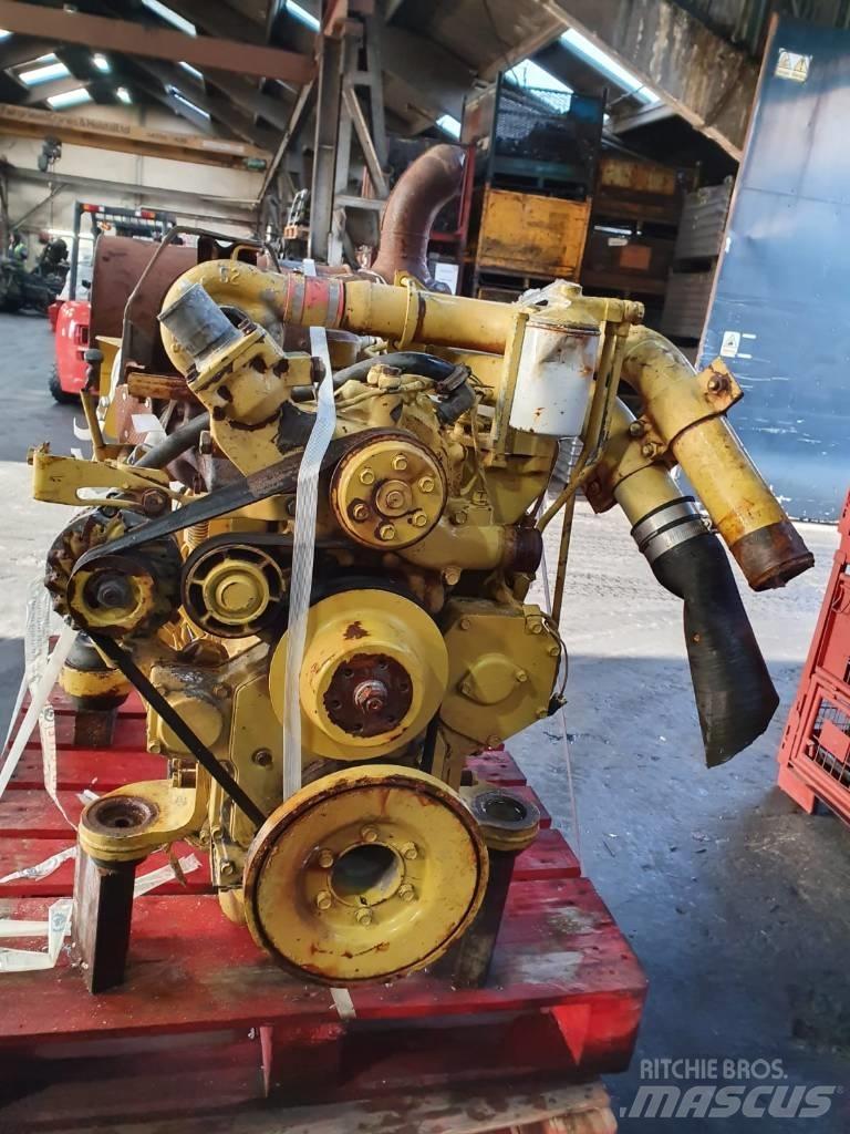 Komatsu SA6D95L-1 Gravemaskiner på larvebånd