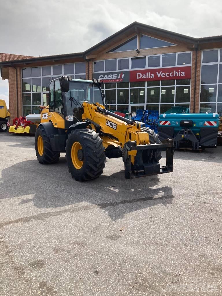 JCB TM 320 Teleskoplæssere til landbrug